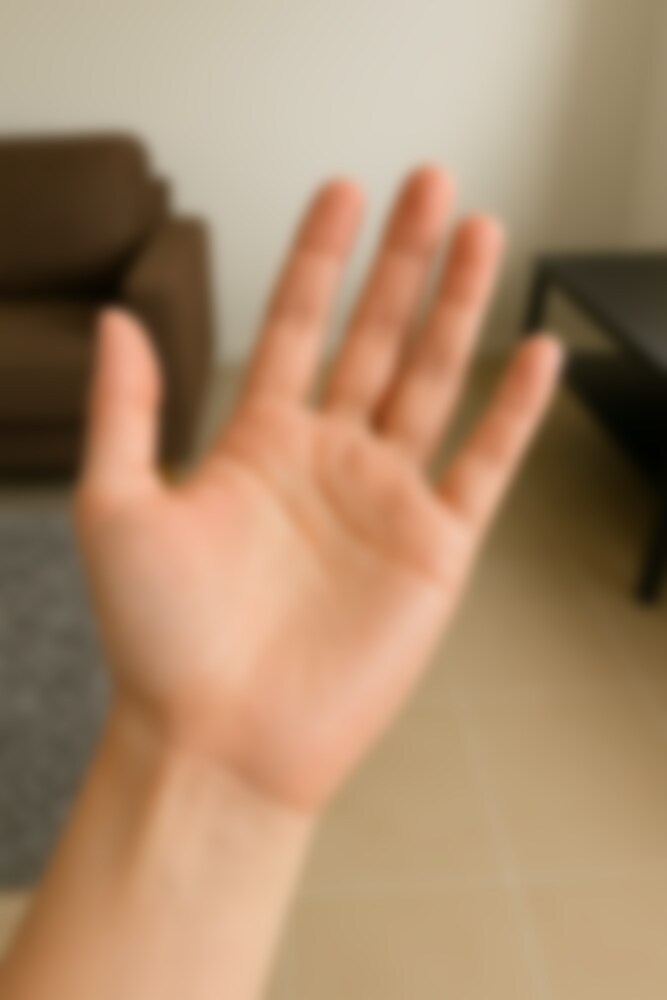 占い相談「4年付き合った彼氏に浮気されてから、人間不信になってしまっています」