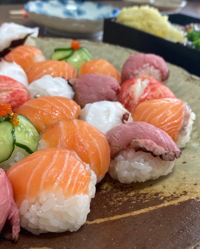 パックごはんも美味しい寿司めしに！
