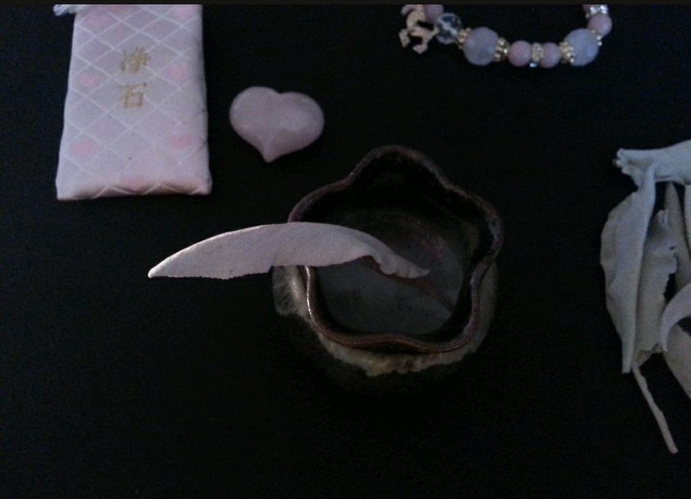 【すぐできる!】結婚したい！と思わせる魅力を高める呪術（愛され力アップ）