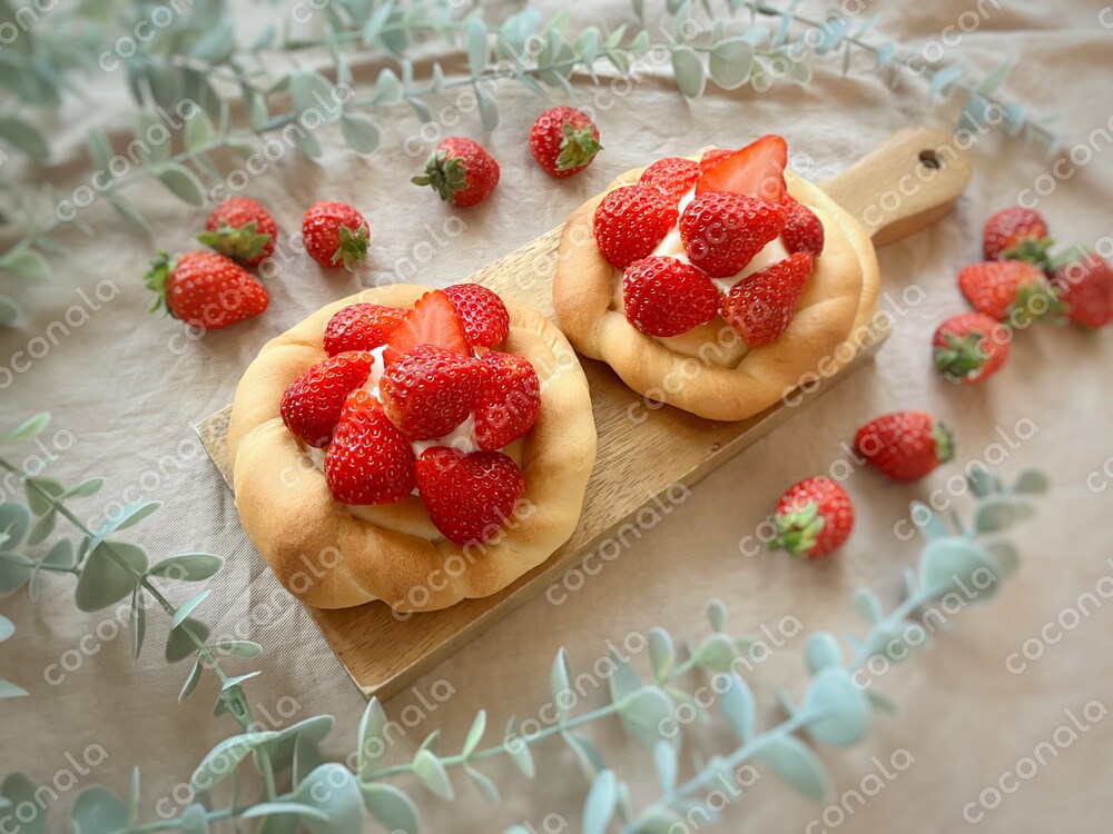 【動画付き🥯時短パンレシピ】ストロベリーチーズケーキ🍓
