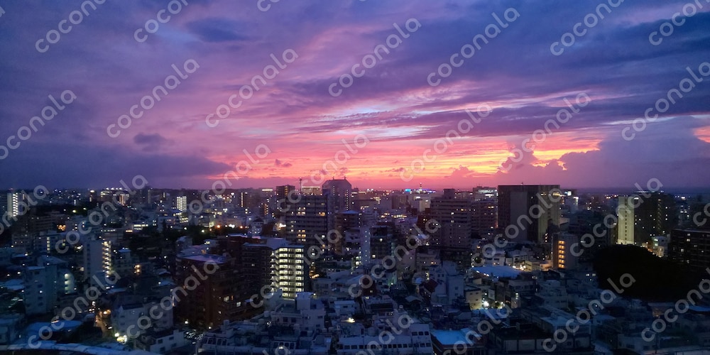 街の夕暮れの画像