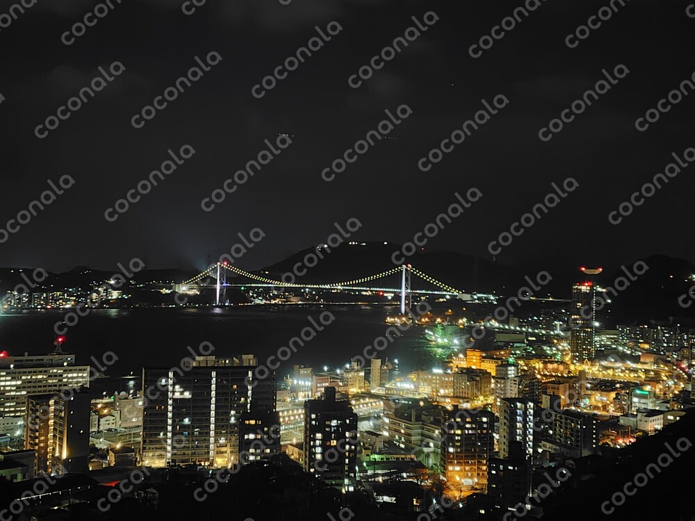 夜の関門海峡