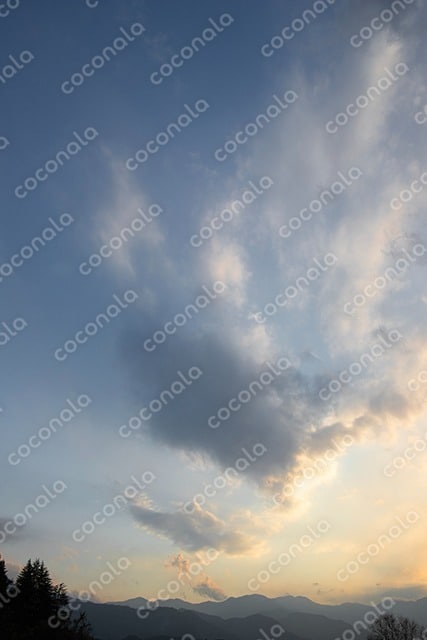 【写真】山間の夕空／埼玉県秩父（Sサイズ）
