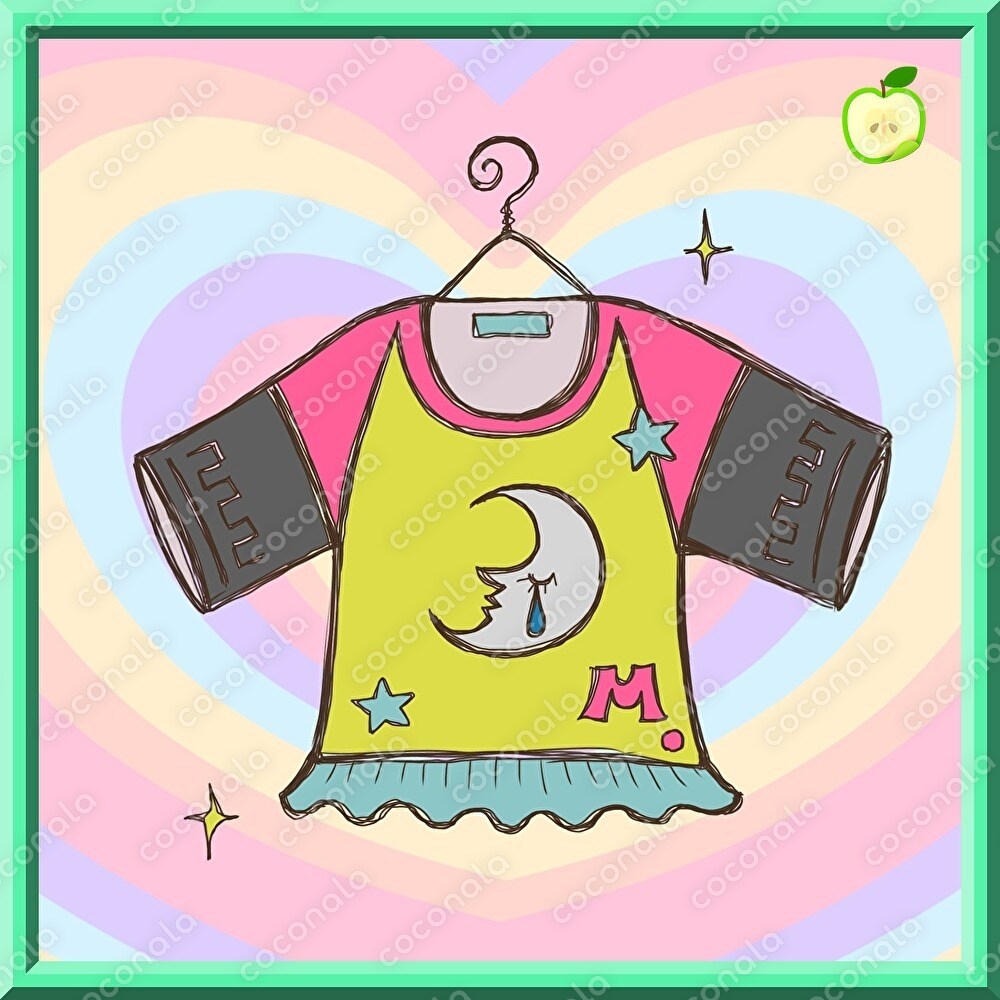 三日月のTシャツ
